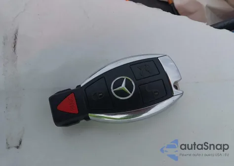 2012 Mercedes-Benz E 350 из США, поврежденный, VIN WDDHF5KB8CA648512